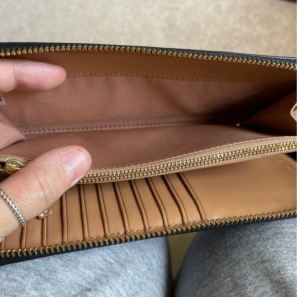 Tory Burch continental wallet - Picture 5 of 7